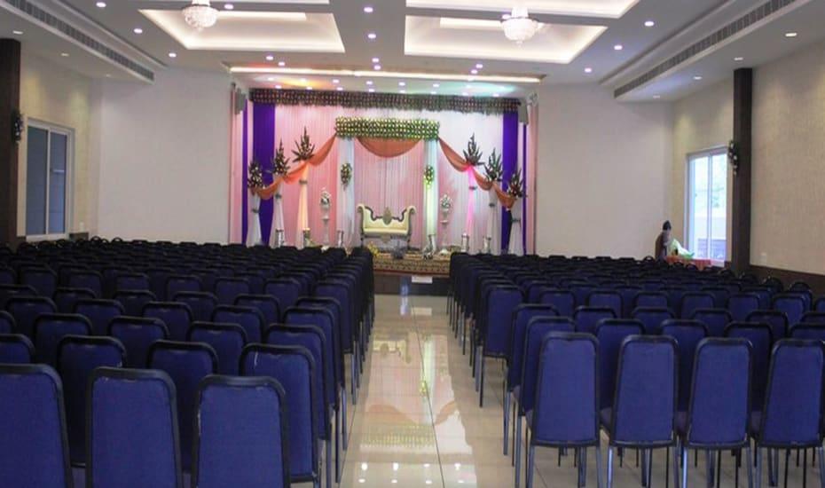 Hôtel Sri Srinivasa Residency à Kadapa Extérieur photo